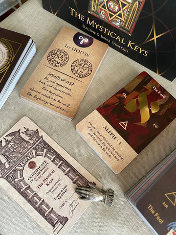 THE MYSTICAL KEYS (INGLÉS)